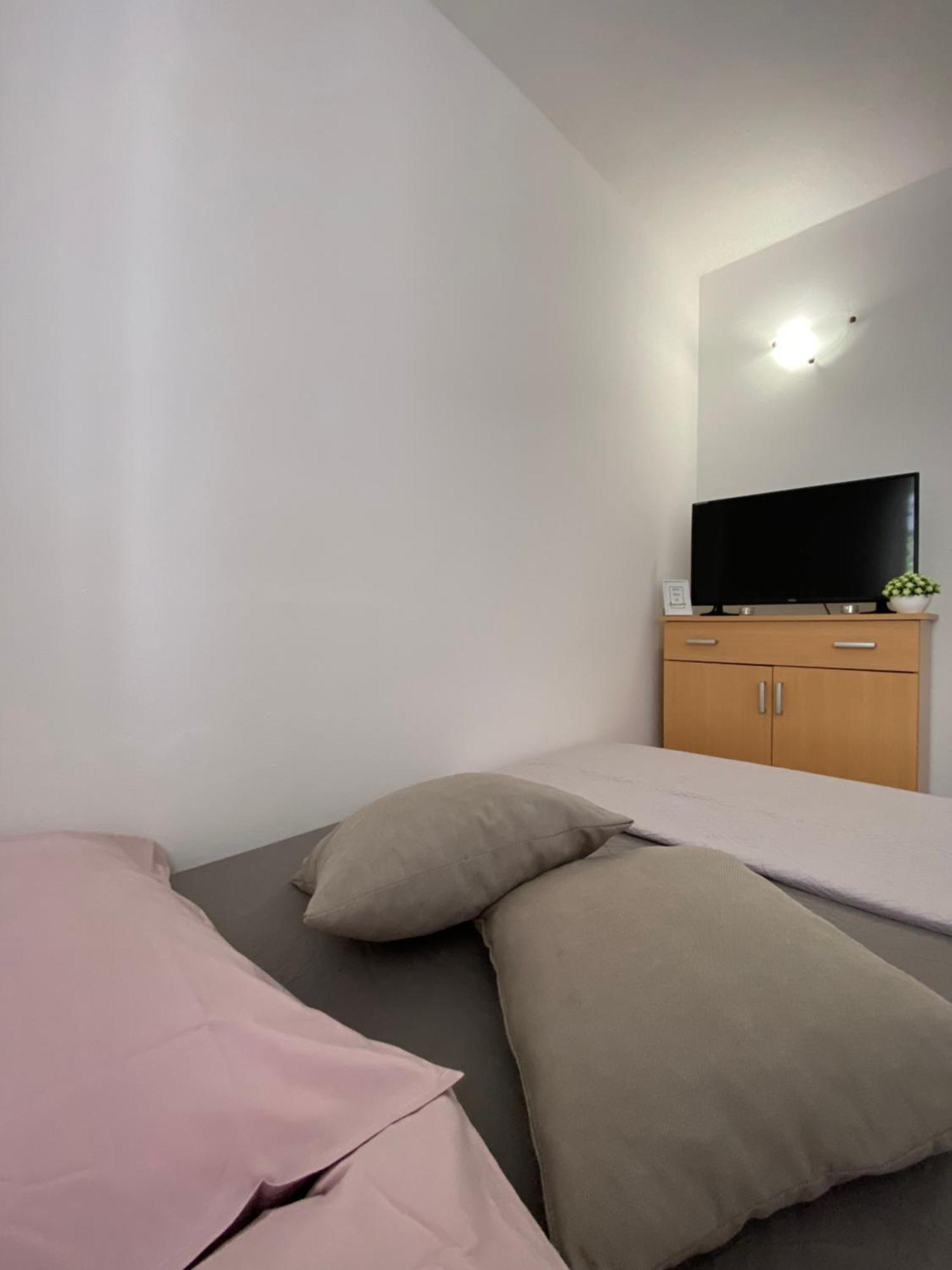 Apartmani Mara Rogoznica Rogoznica  Exterior foto